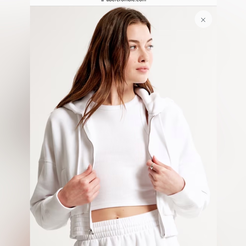 Abercrombie & Fitch Essential Mini Sunday Hooded Full-Zip